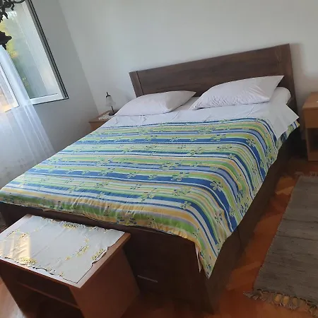 Апартаменты Apartman Garten Кленовица